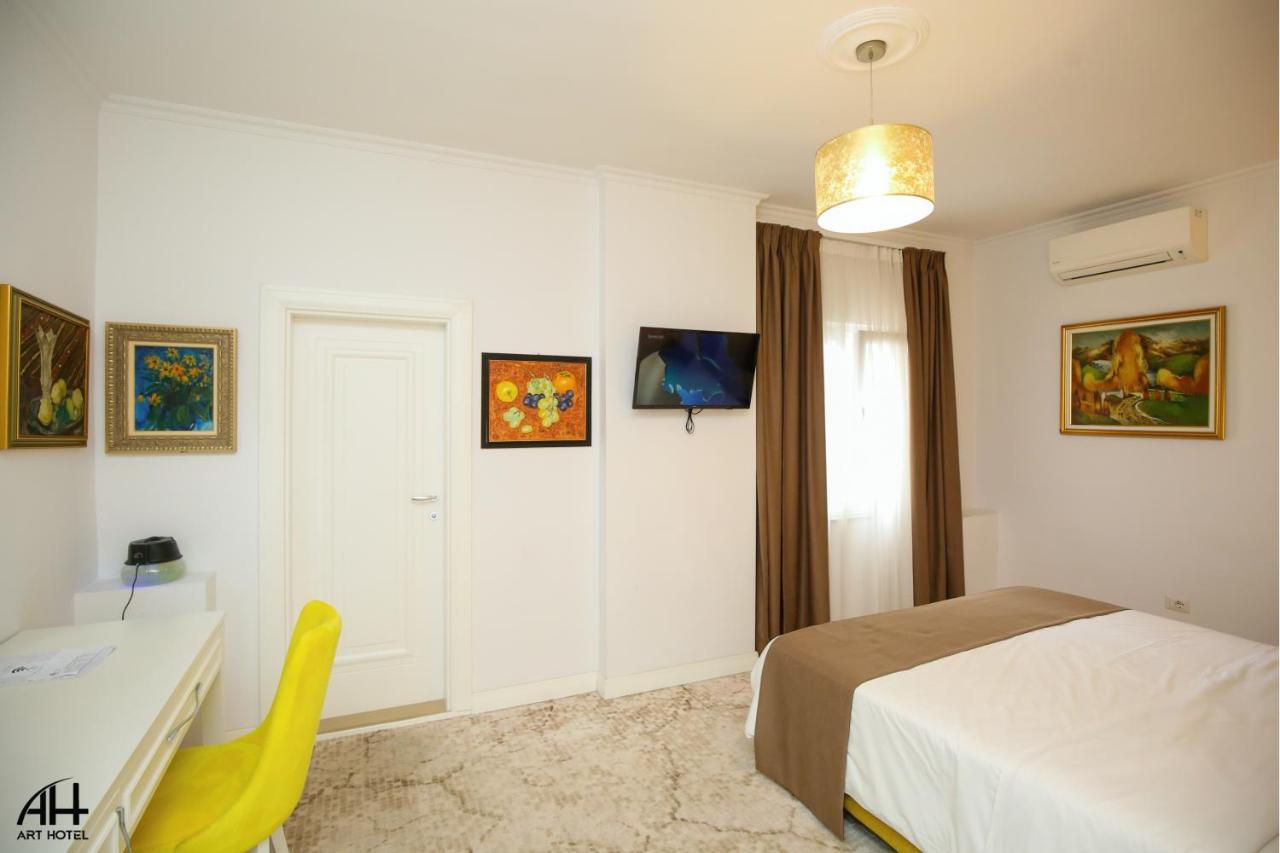 Art Hotel Tiran Dış mekan fotoğraf